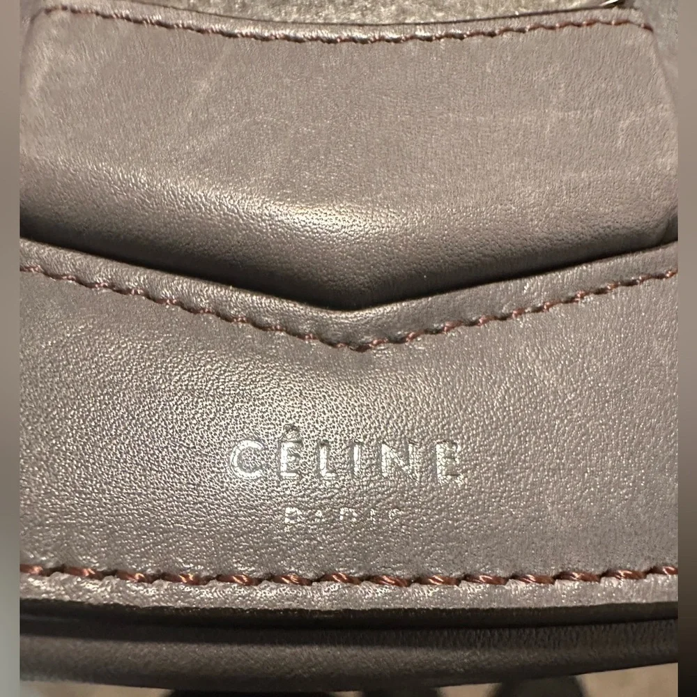 CELINE SMALL LEATHER TROTTEUR - Picture 2 of 13